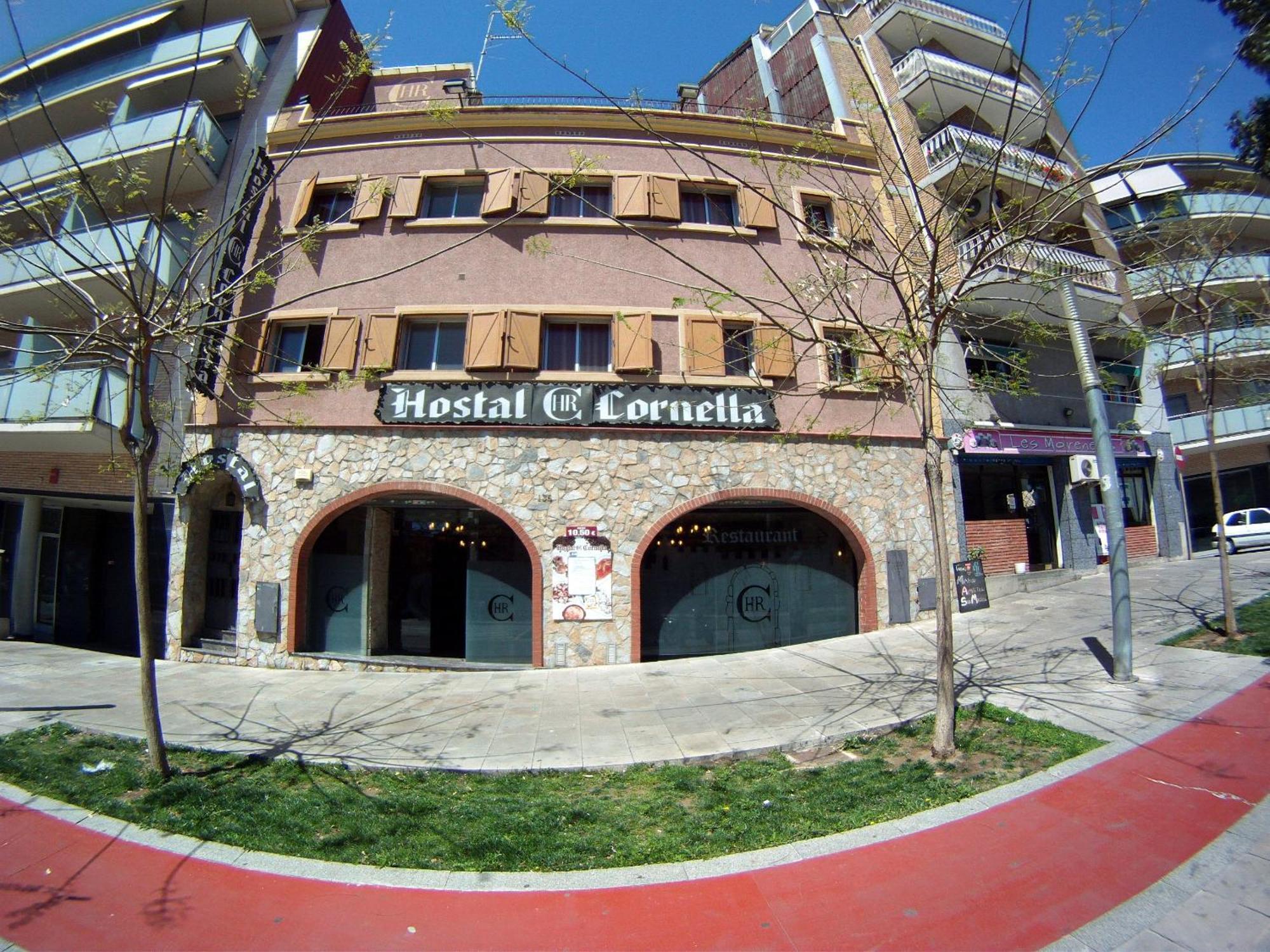 Hostal Restaurante Cornella Cornellà de Llobregat Dış mekan fotoğraf
